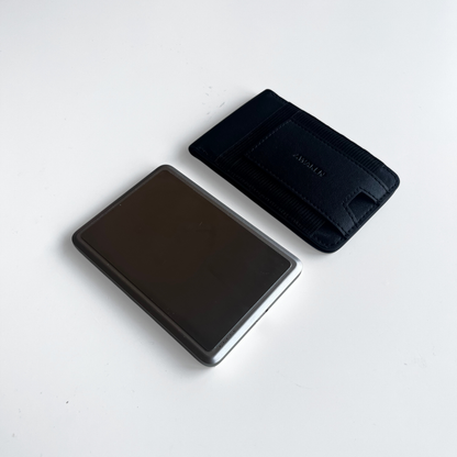 AWAKEN Plånbok med powerbank