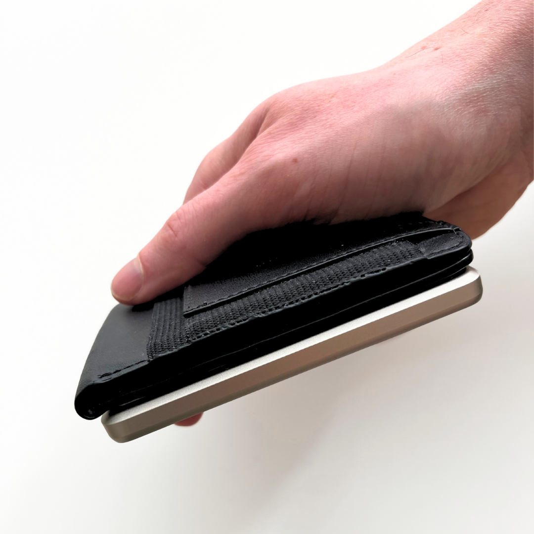 AWAKEN Plånbok med powerbank