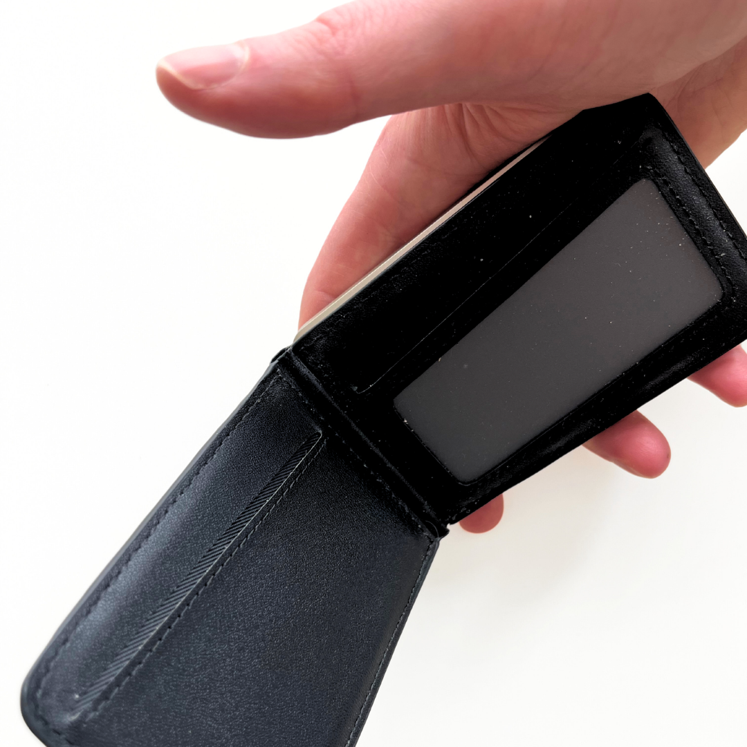 AWAKEN Plånbok med powerbank