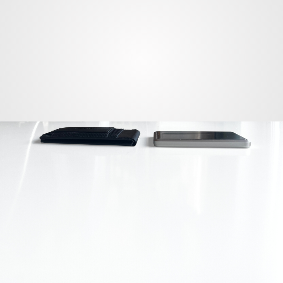 AWAKEN Plånbok med powerbank